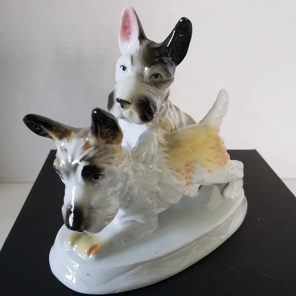 Vintage German  Glazed Ceramic Pair of Scottie Dogs. - Picture 3 of 8